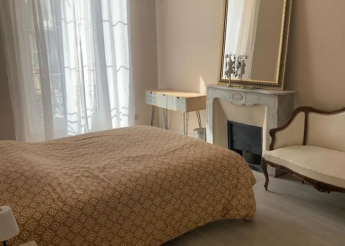 Port De Apartament Nicea